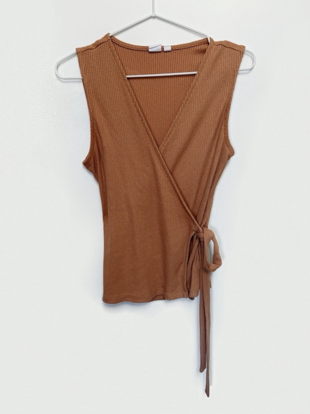 🤎Gap // Sleeveless Wrap Knit Top🤎